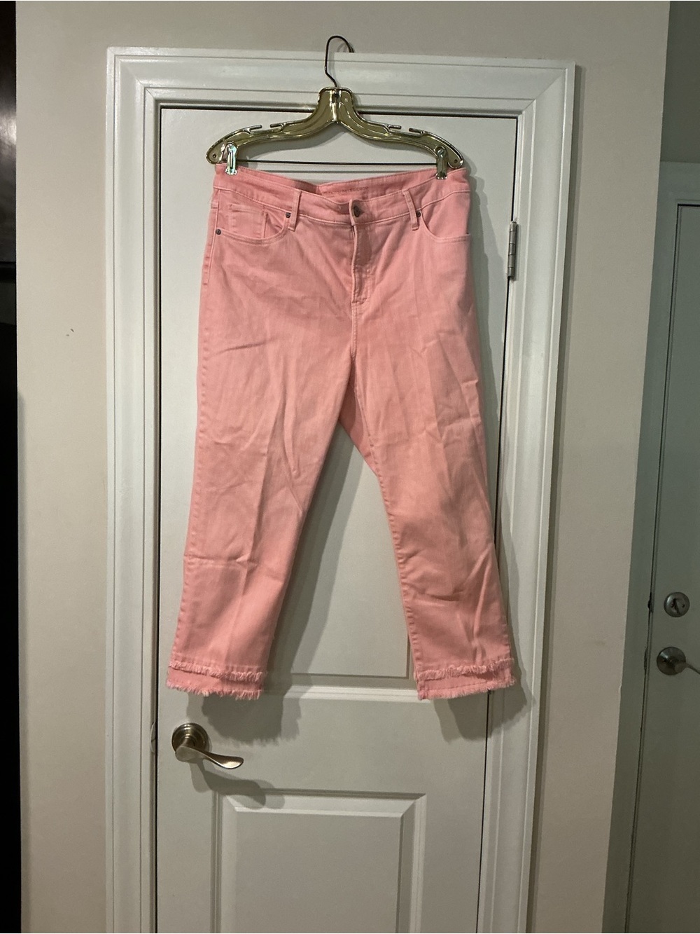 Women's Pink Crop Fringe Hem Jeans
